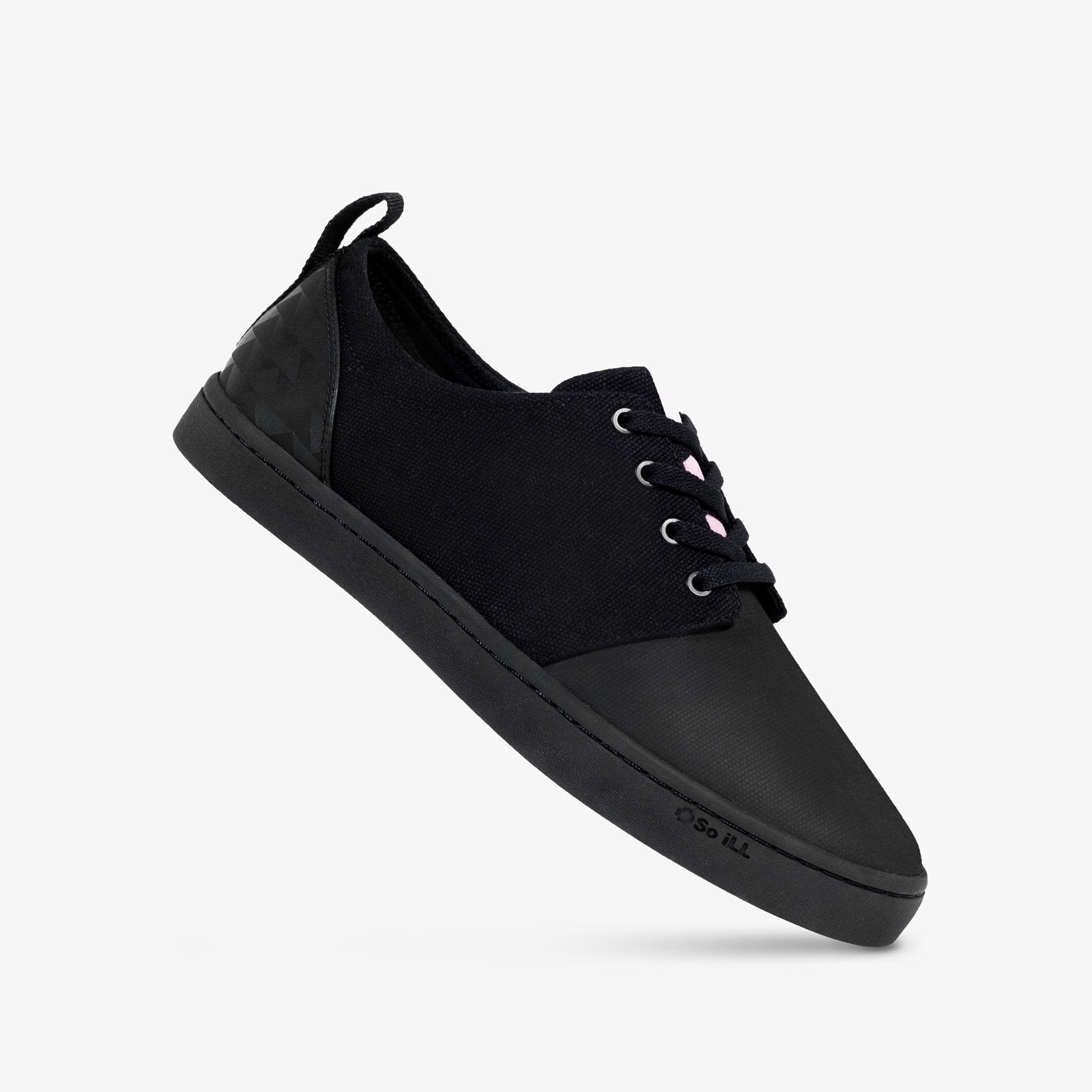 so ill x on the roam black wolf wino is stanced at a 45 degree angle