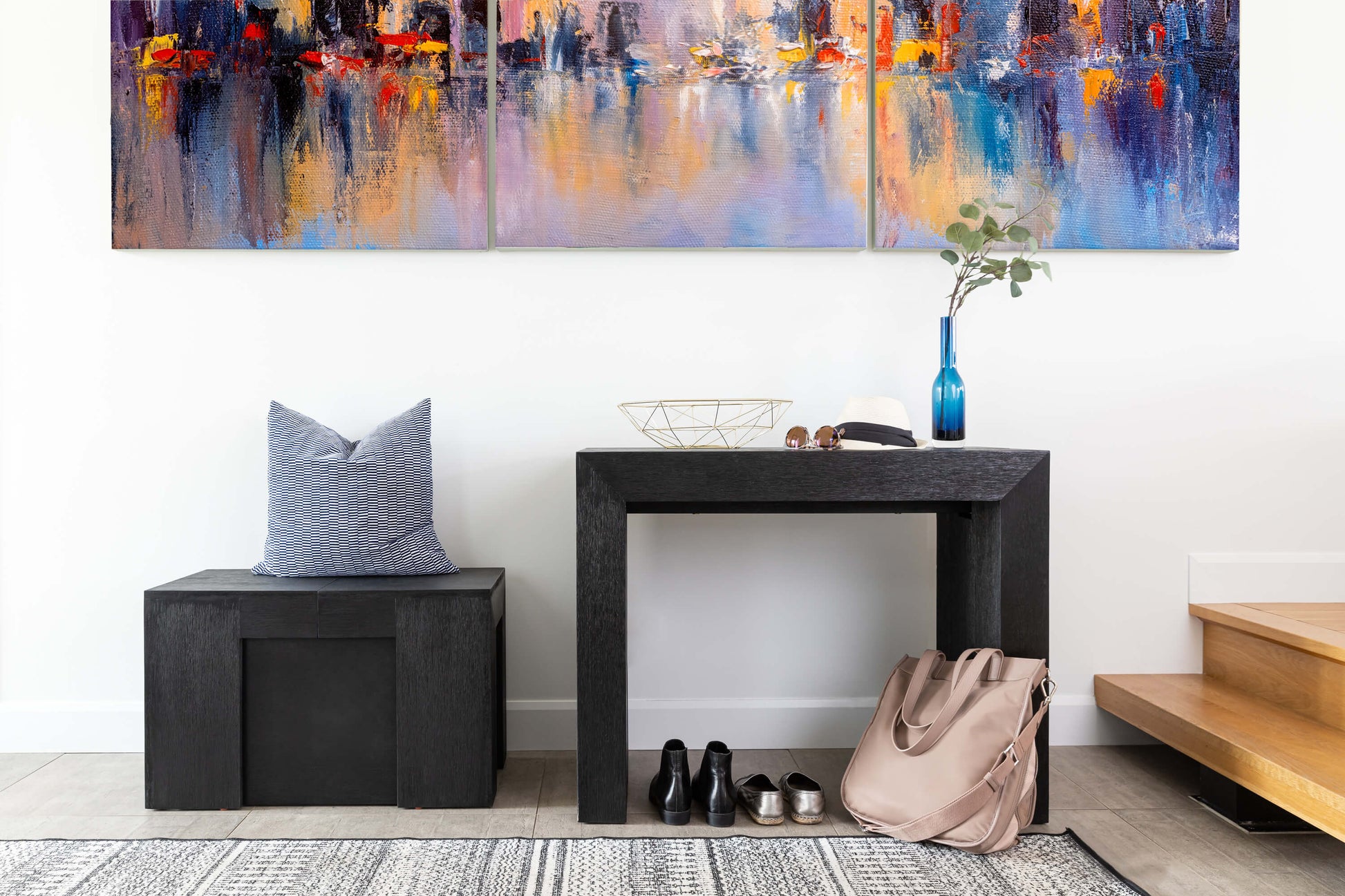 Canadian Dark Oak::Lifestyle::Canadian Dark Oak Entrance table