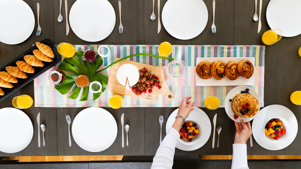 Siberian Birch::Lifestyle::Coffee time on the Siberian Birch Transformer Table 5
