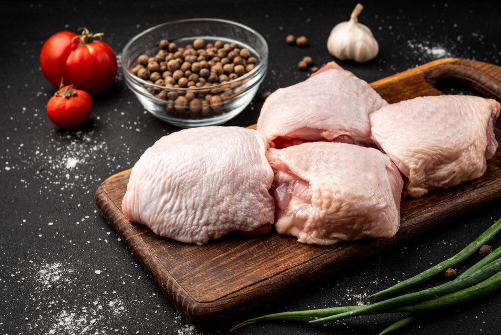 Organic Chicken Thighs (with skin and bone) - Heartstone Farm